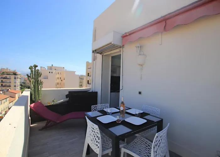 La Terrasse De Carras